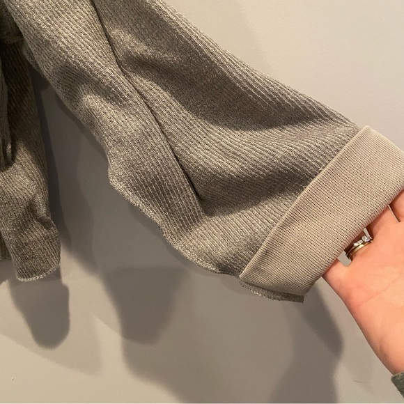 URBAN OUTFITTERS Jax Inside Out Notch Neck Top Grey Small - Picture 5 of 7